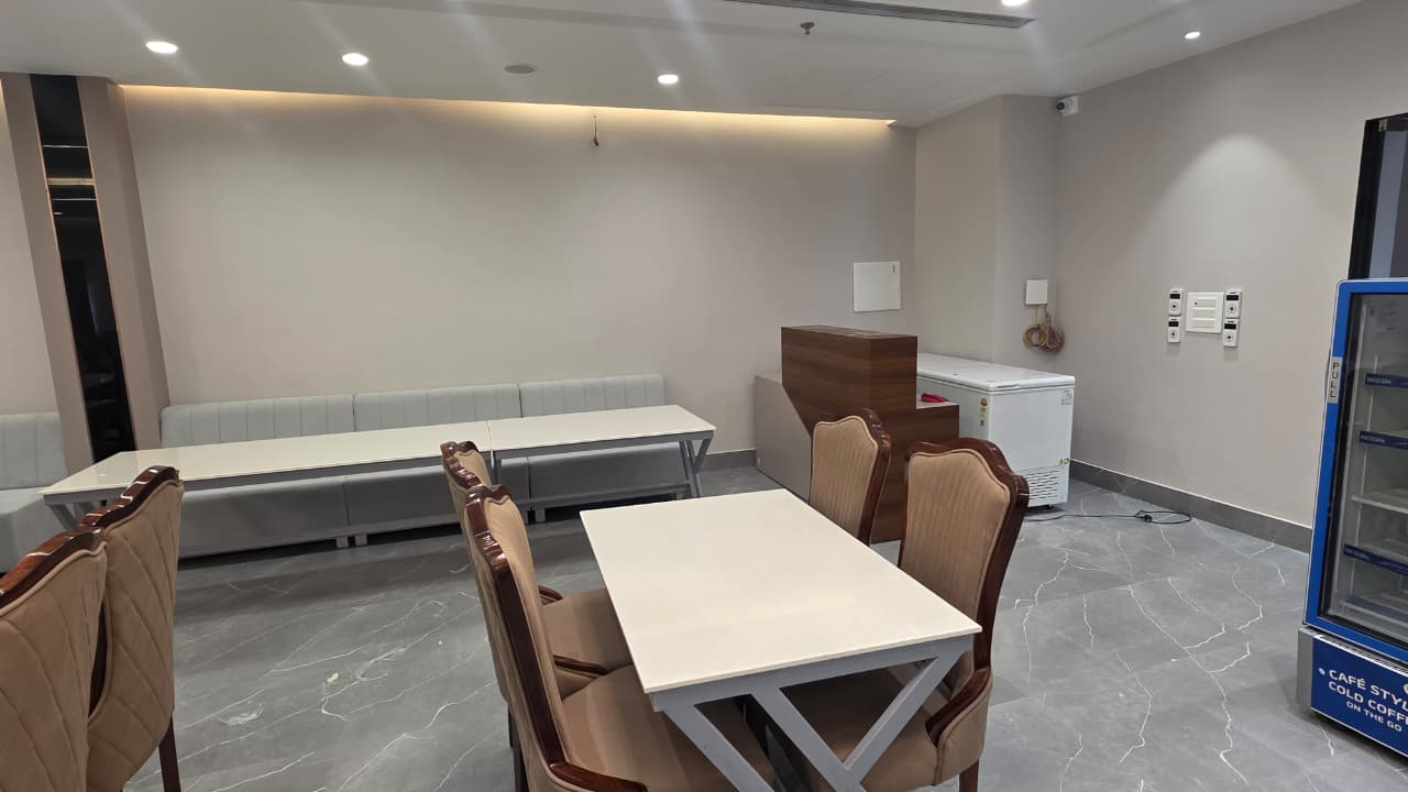 Café-style dining corner with chilled beverages